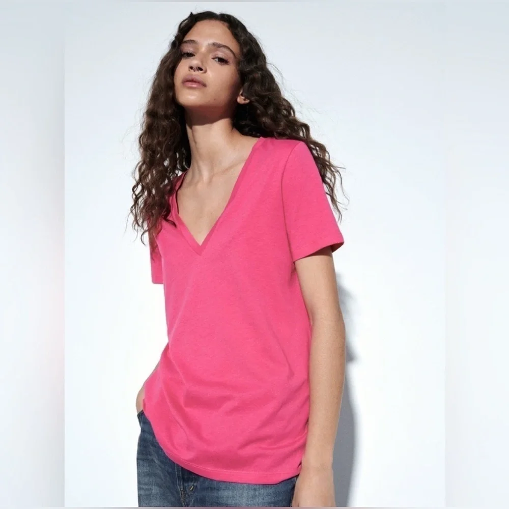 Zara Hot Pink Basic Vneck Cotton T-shirt (Size M) - Picture 3 of 7